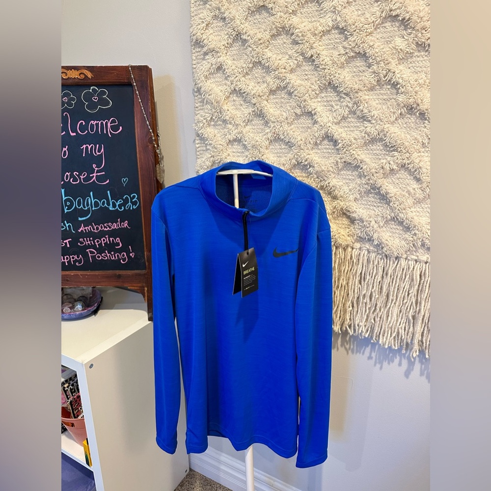 Nike Men’s Dri Fit royal blue half zip training pullover! NWT Small